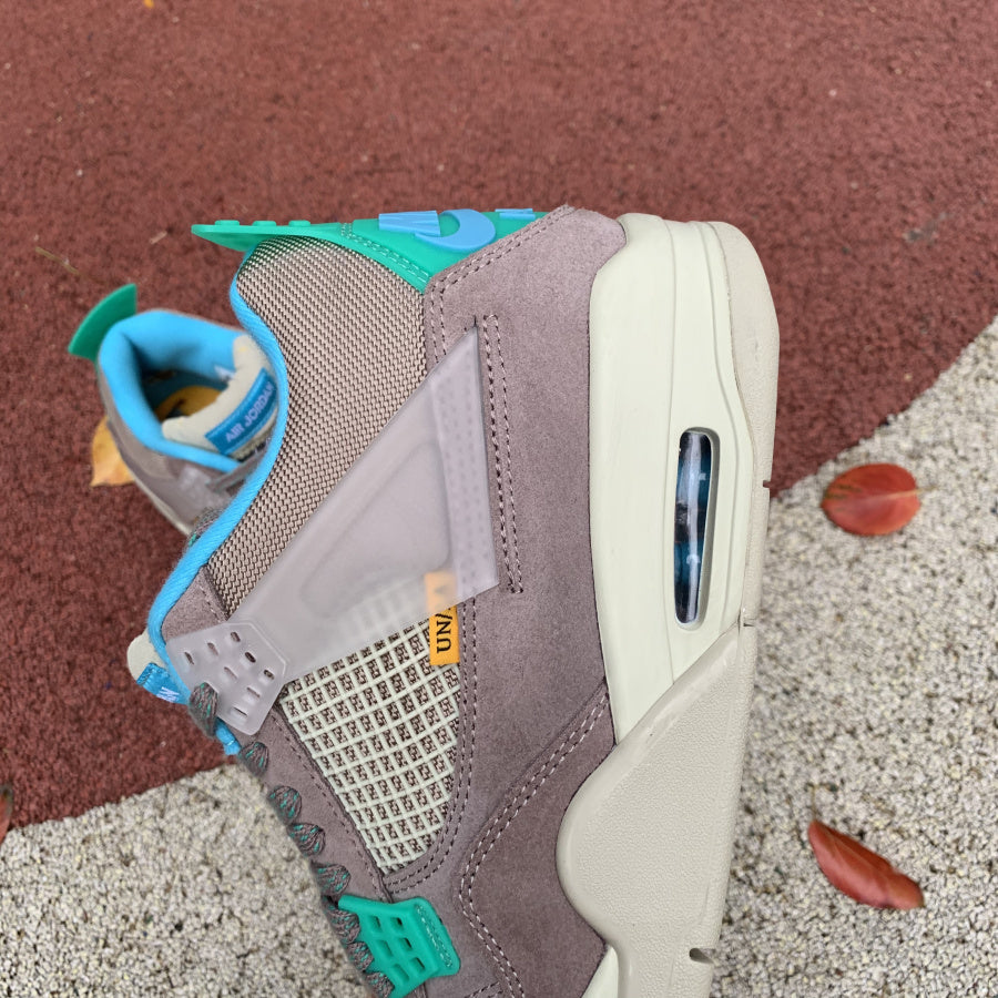 Air Jordan 4