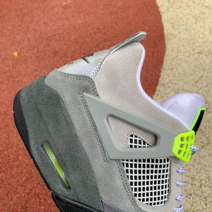 Air Jordan 4