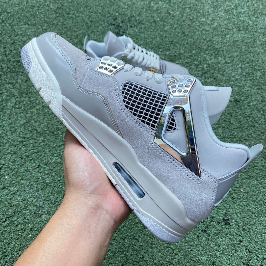 Air Jordan 4