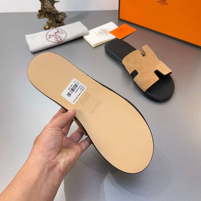 Chinelo Hermes