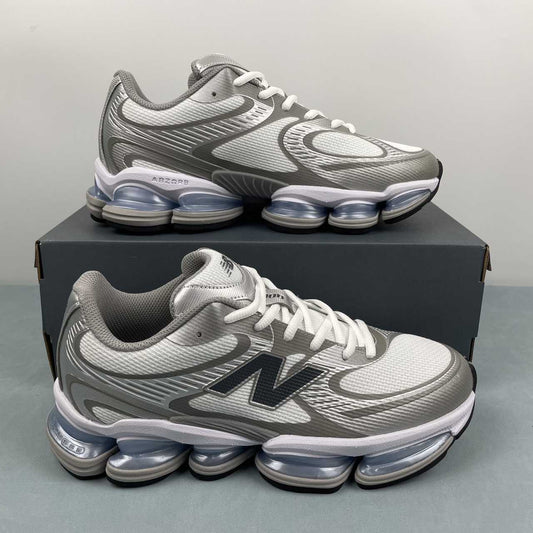 New Balance 2000