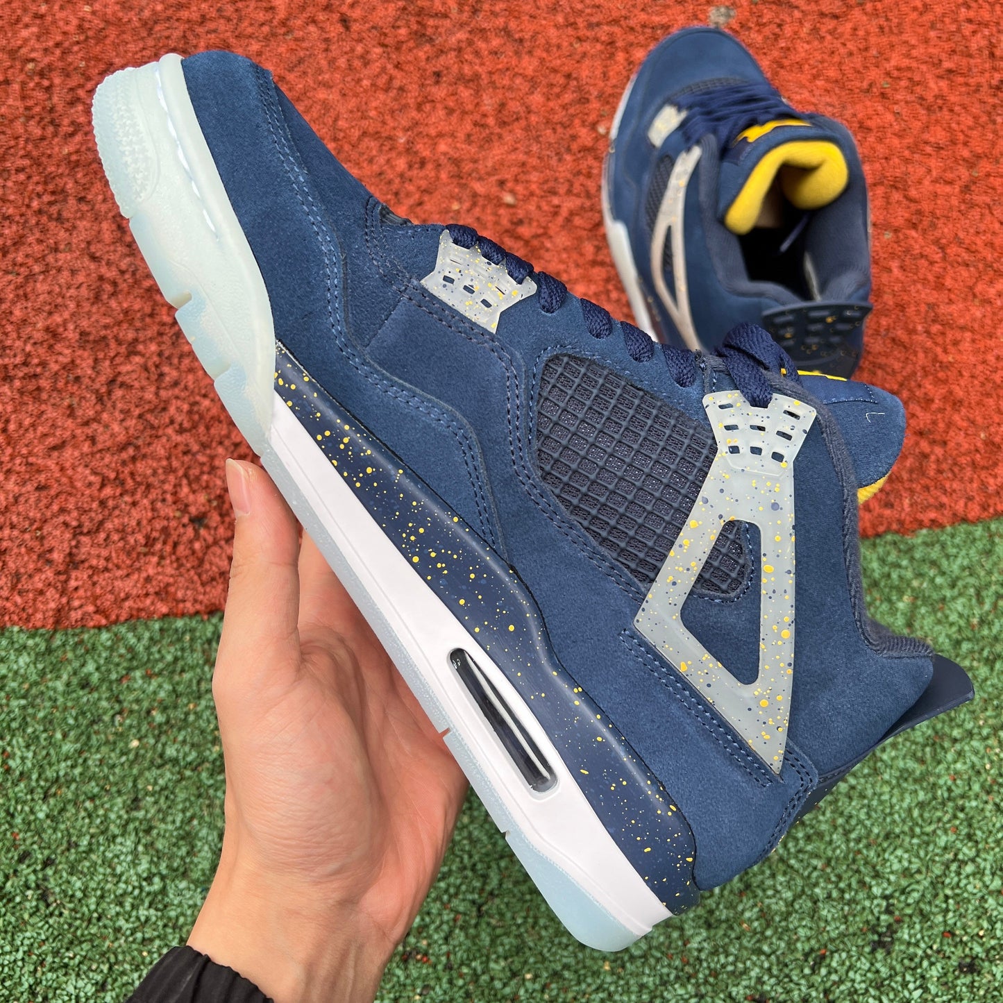 Air Jordan 4
