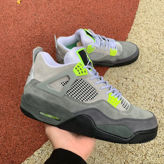 Air Jordan 4