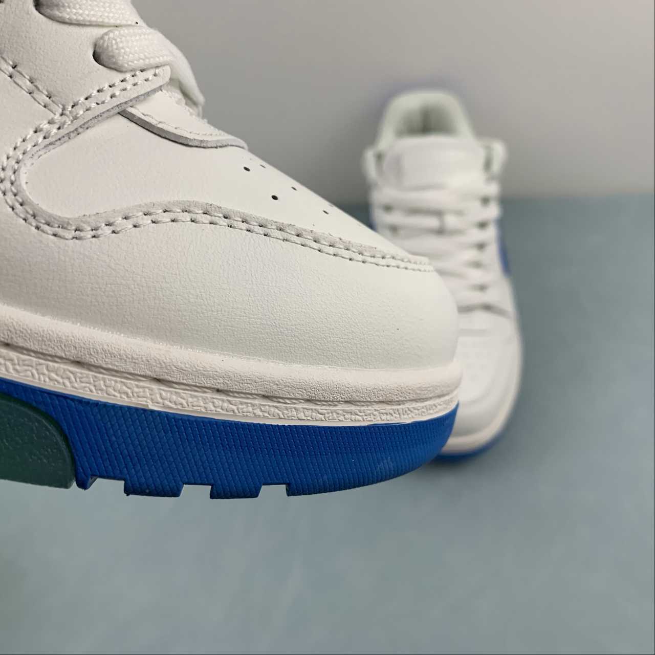 OFF-WHITE Out Of Office "000" Low