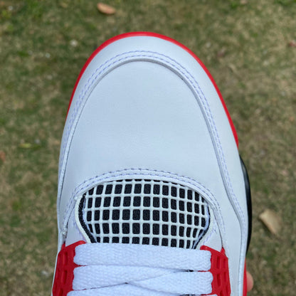 Air Jordan 4