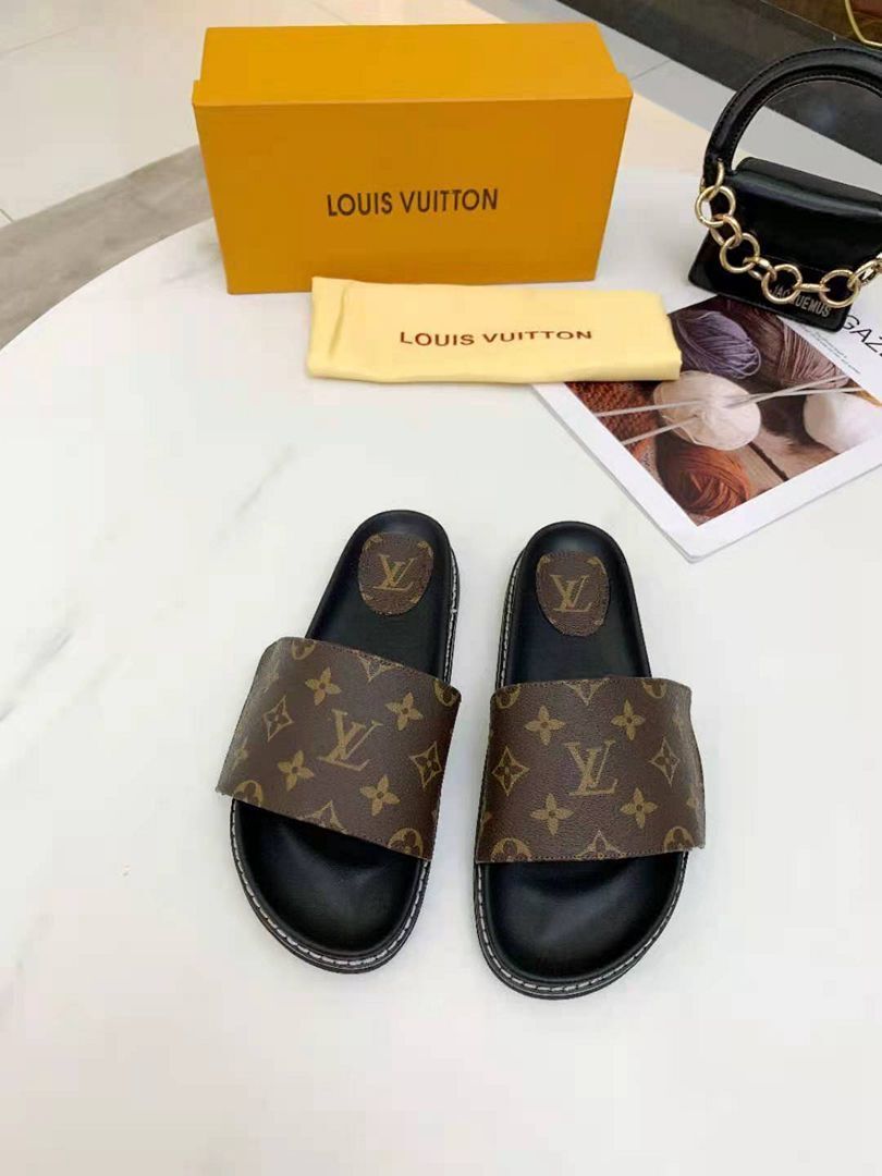 Chinelo Louis Vuitton