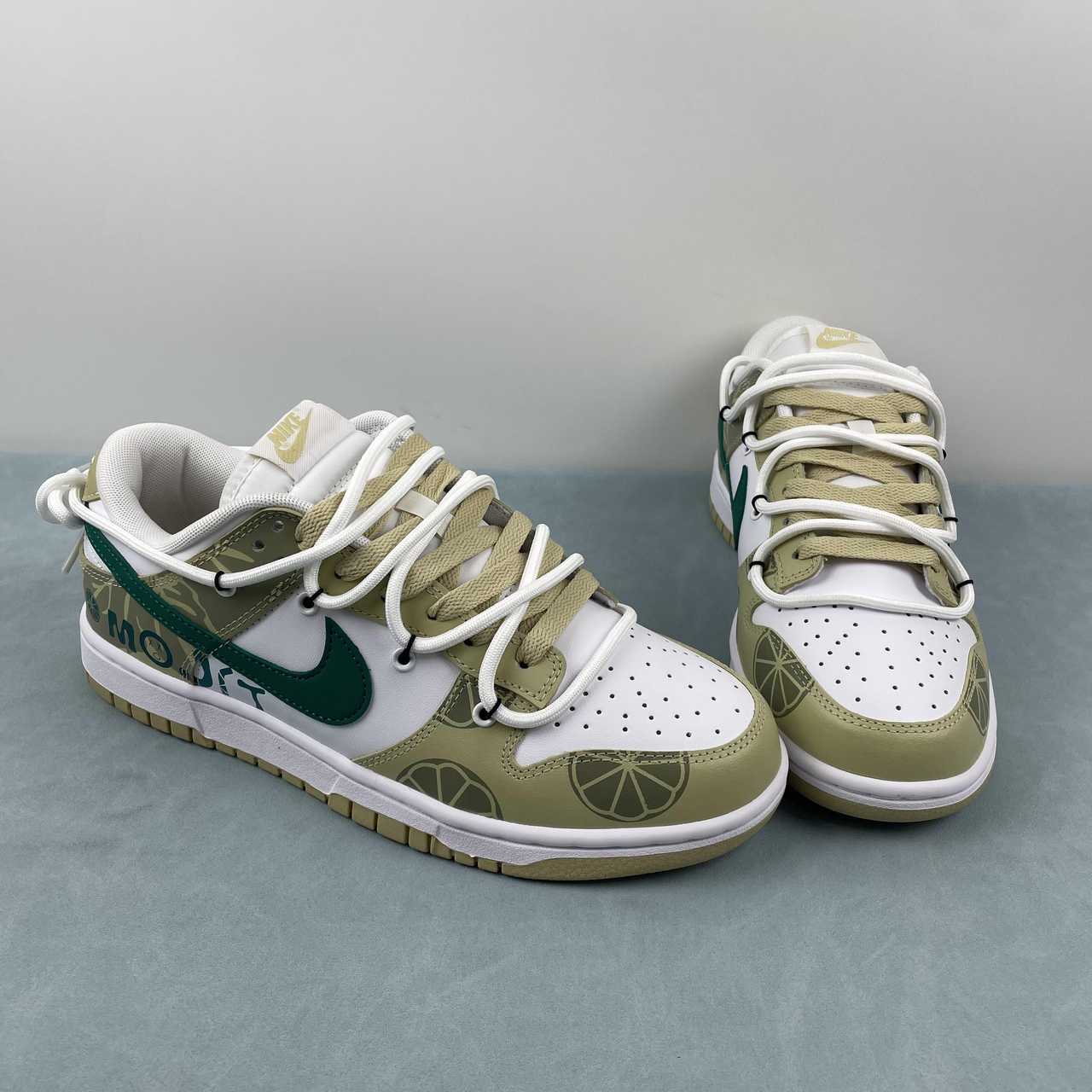 Nike Dunk Low