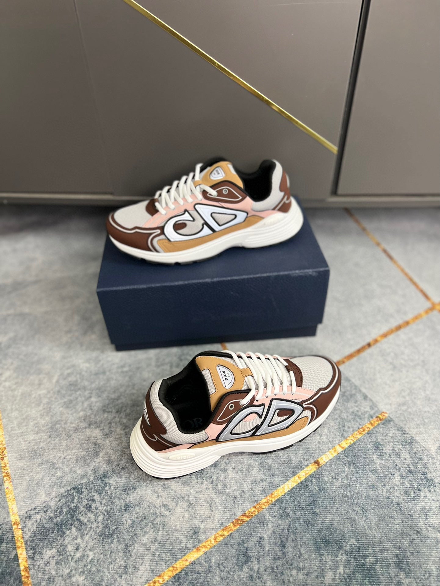 Dior B30
