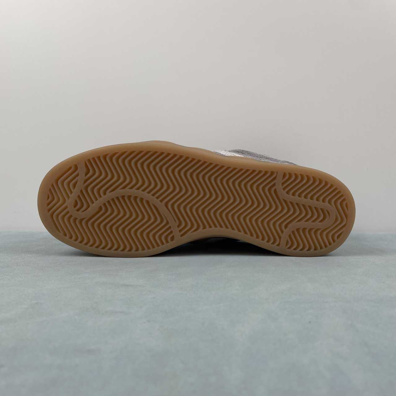 Adidas Campus 00s