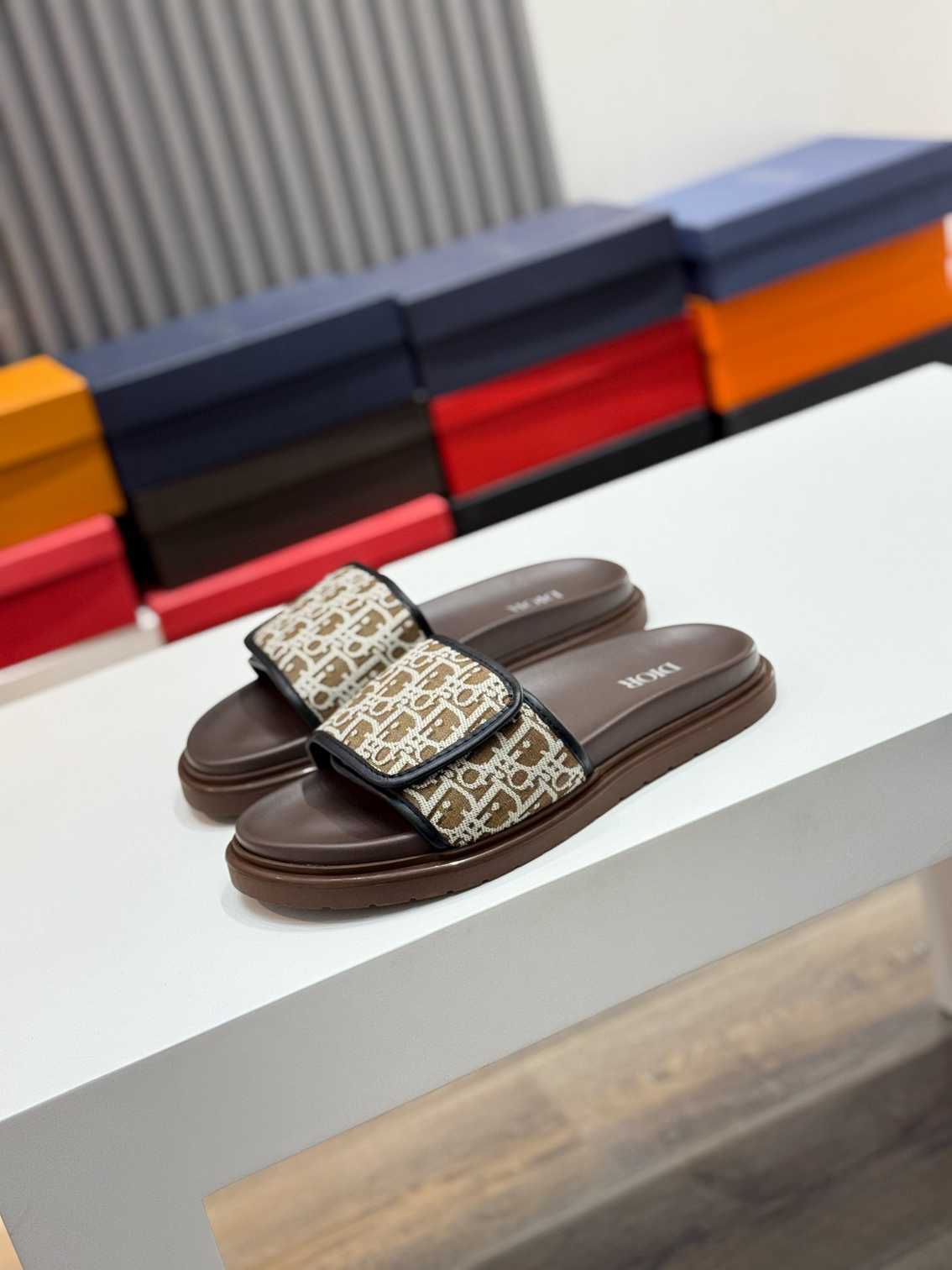 Chinelo Dior Slippers