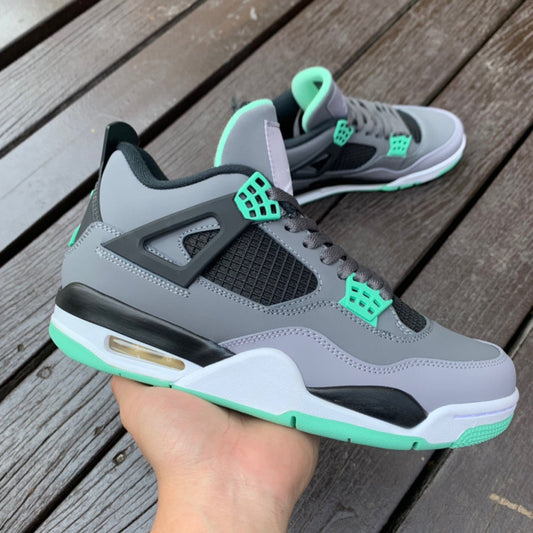 Air Jordan 4