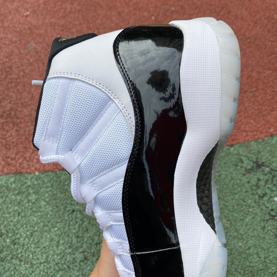 Air Jordan 11