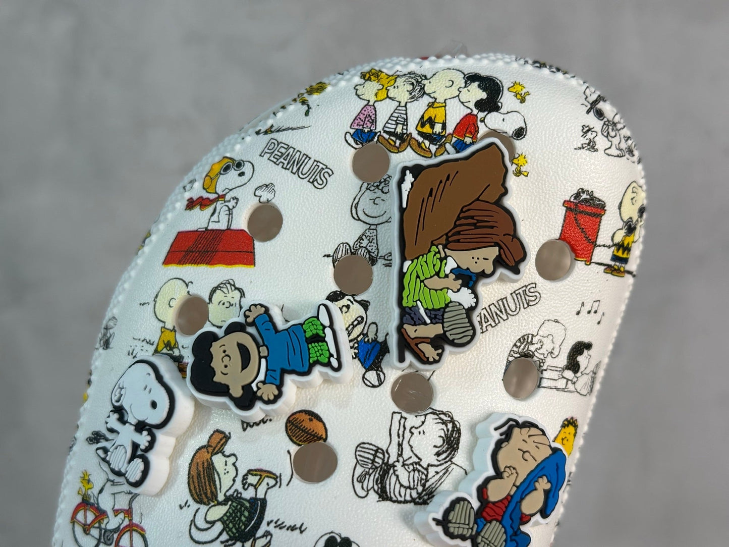 Crocs Classic Peanuts Zueco