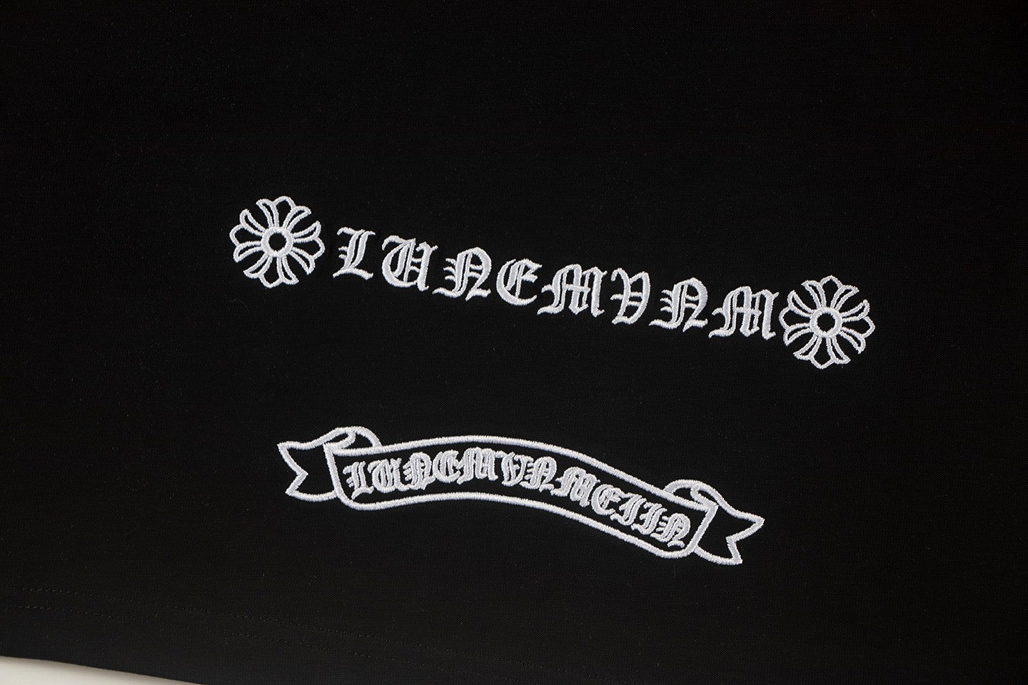 Camiseta Chrome Hearts