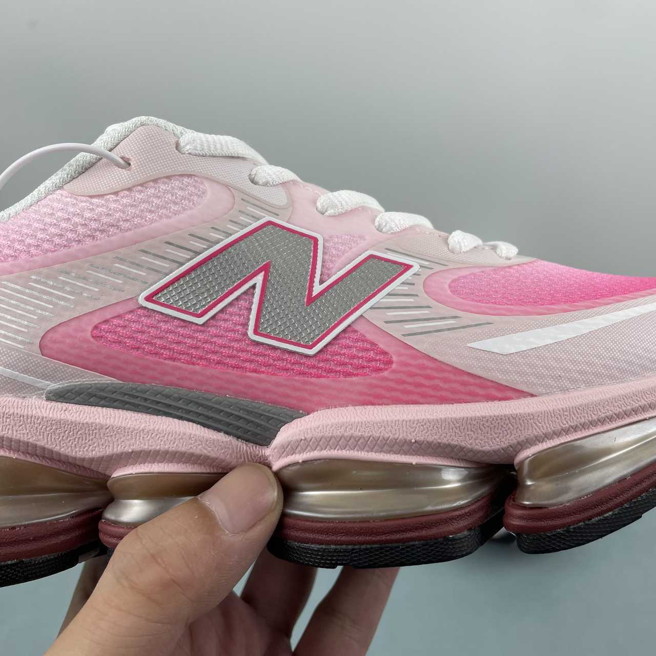 New Balance 2000