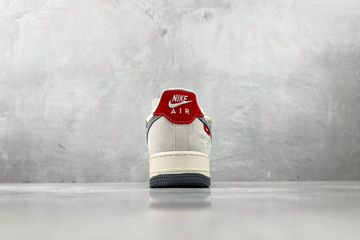 Louis Vuitton x Nike Air Force 1