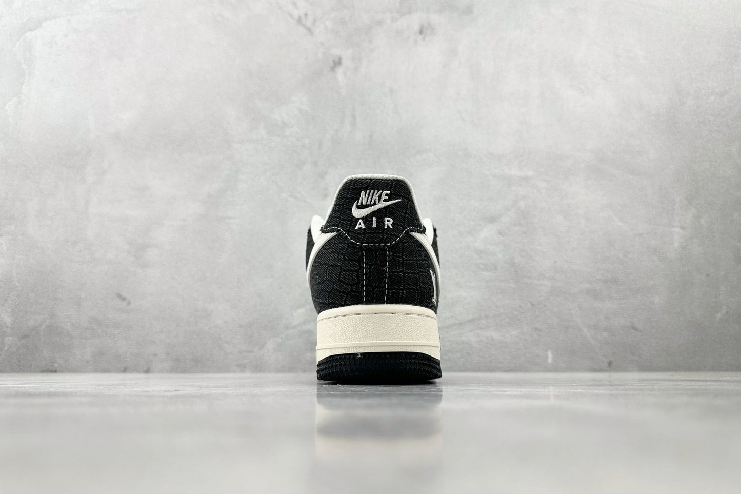 Louis Vuitton x Nike Air Force 1