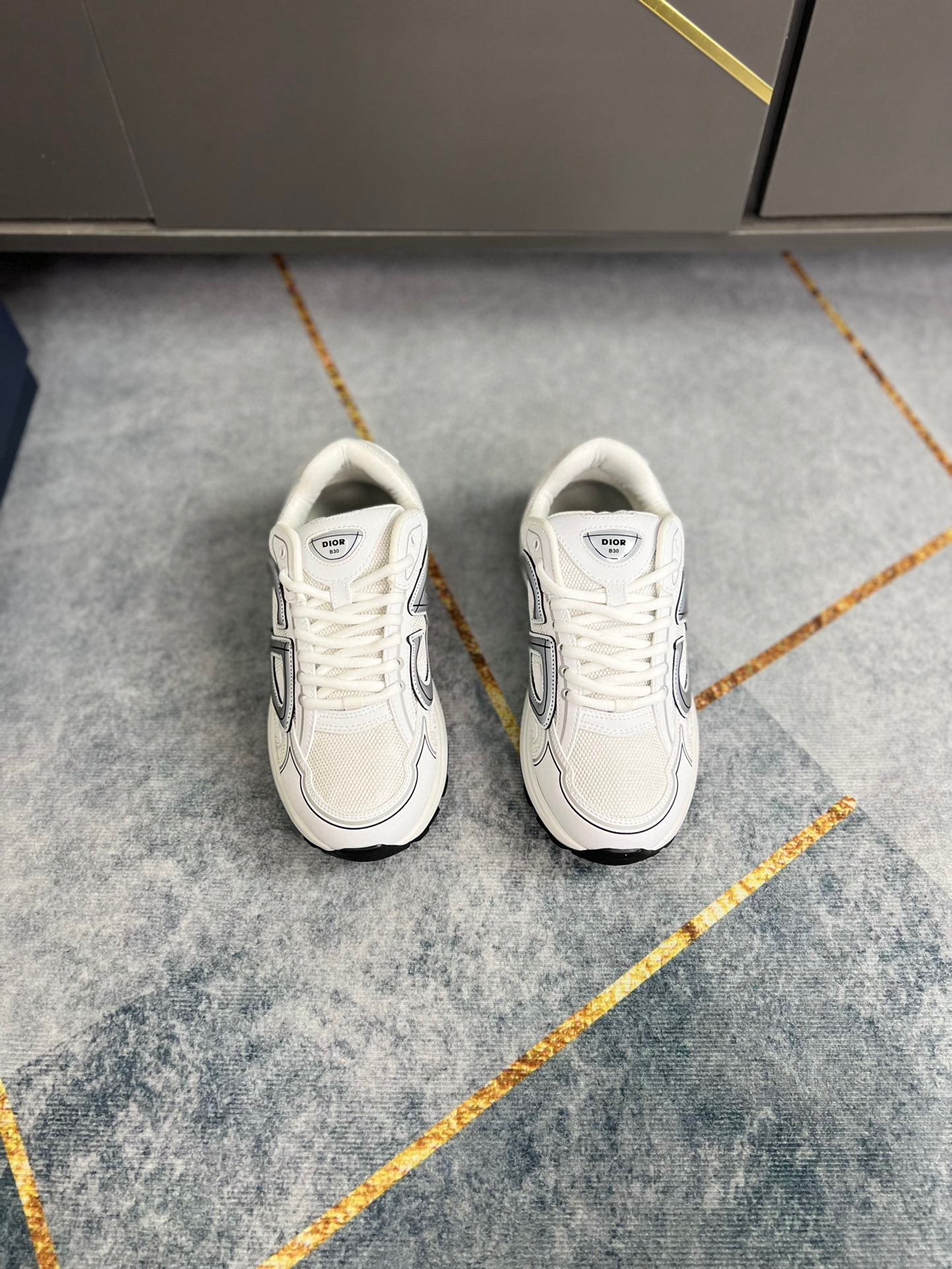 Dior B30