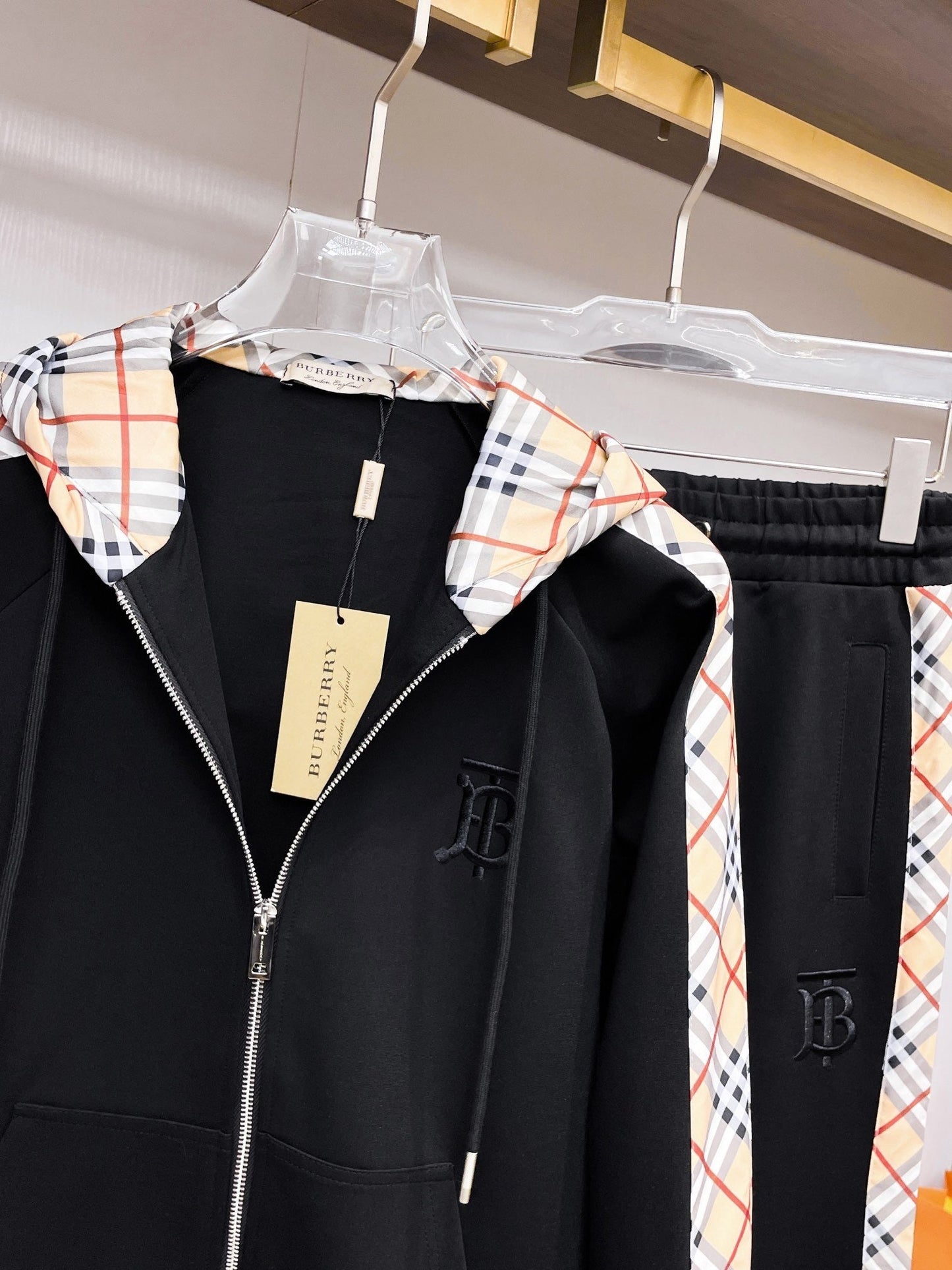 Conjunto Burberry 1.1