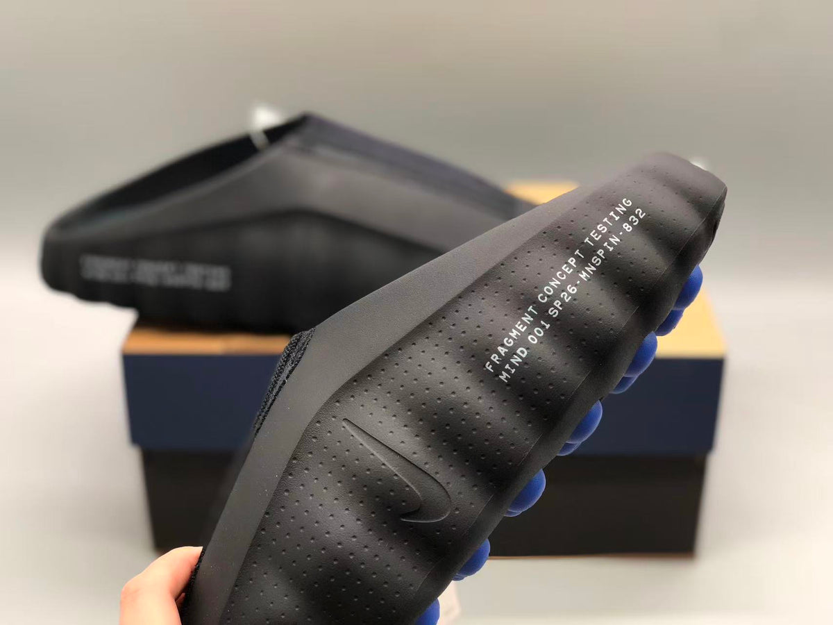 Nike Mind 001