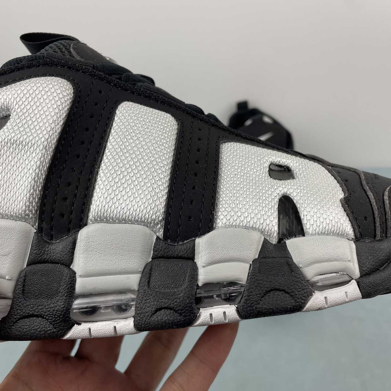 Nike Air More Uptempo