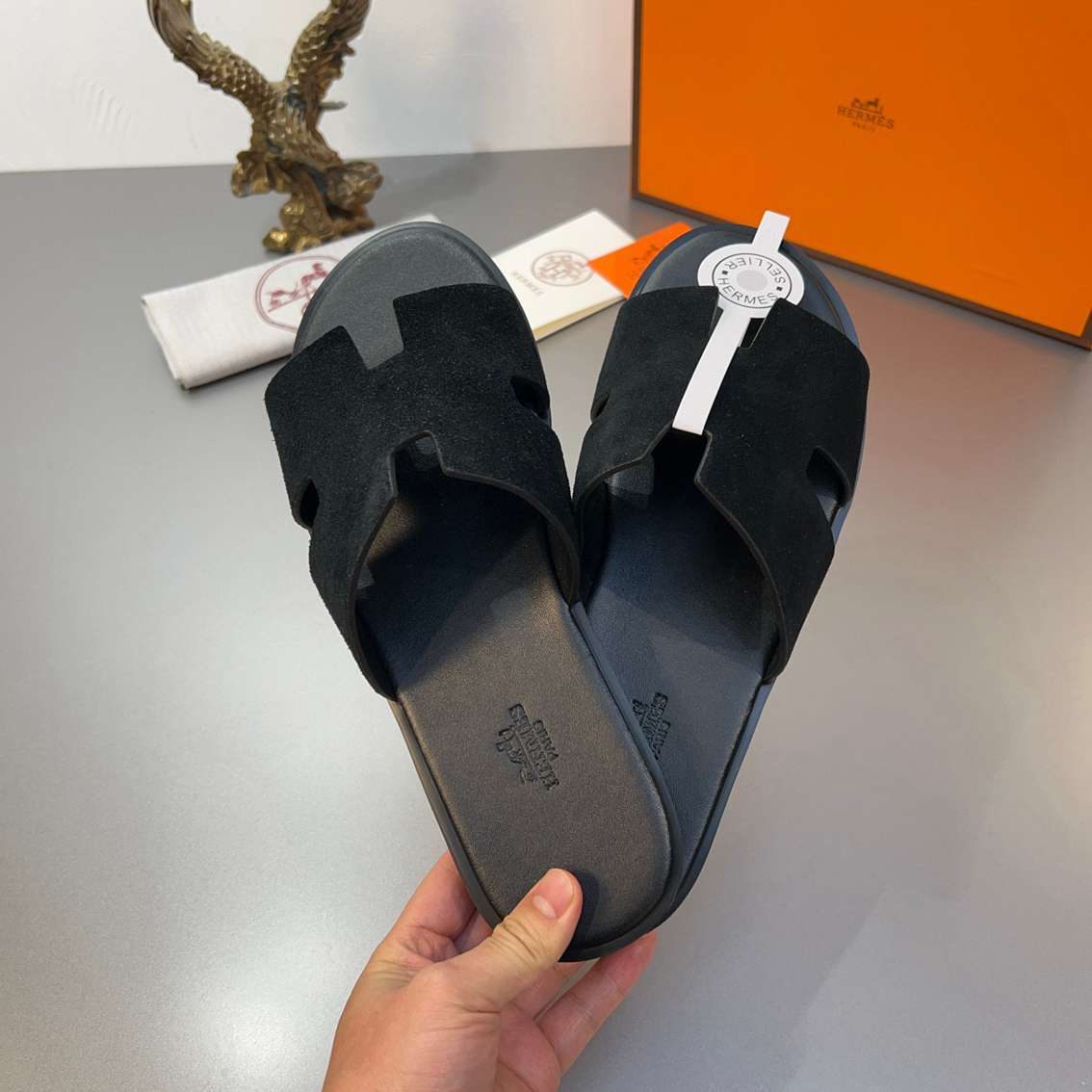 Chinelo Hermes