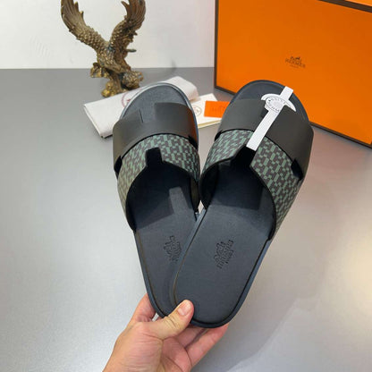 Chinelo Hermes Izmir