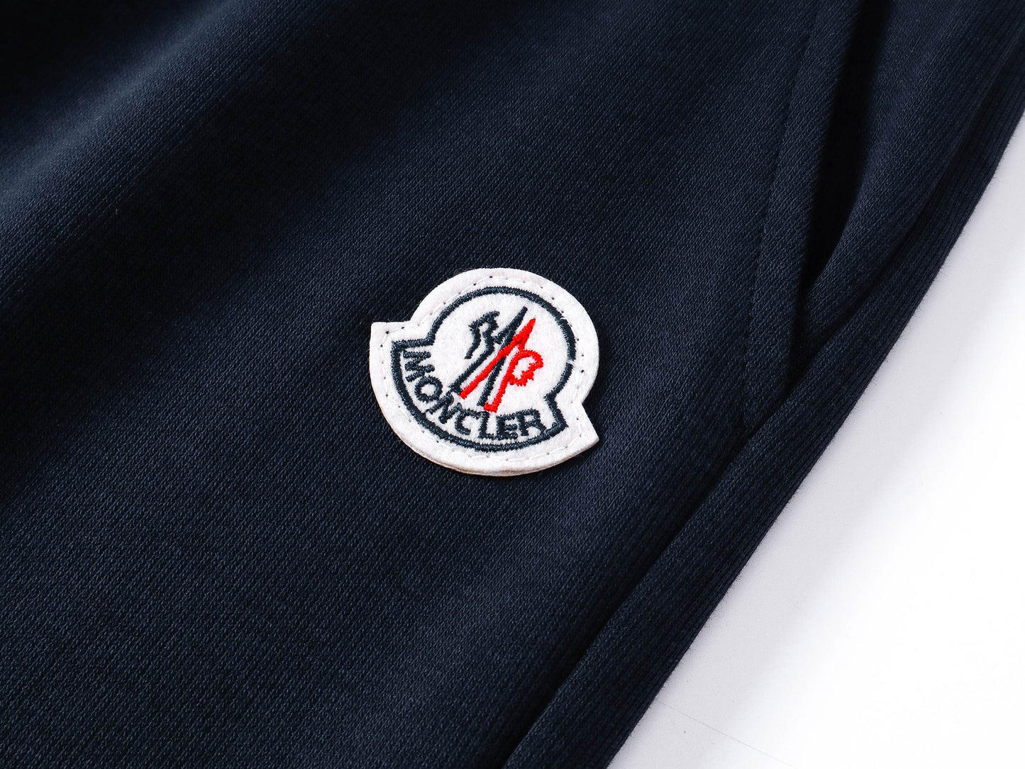 Moncler Corto