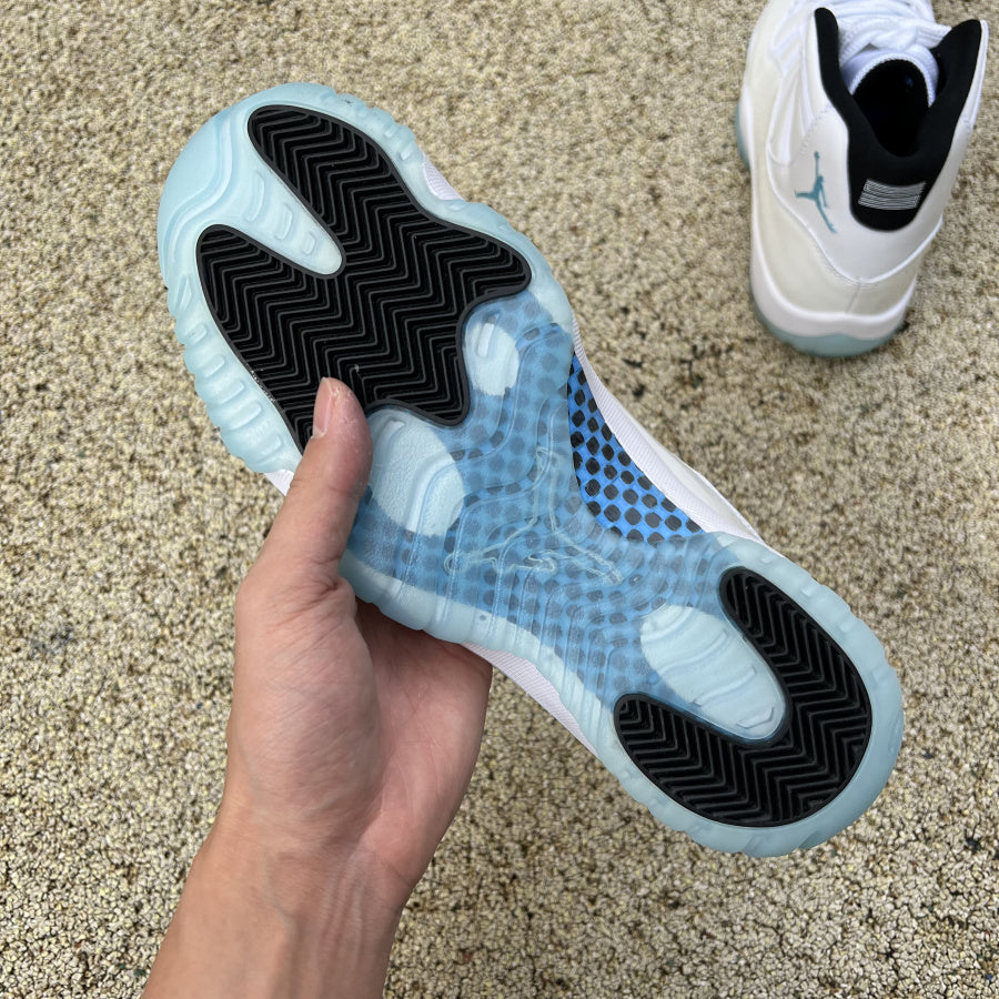 Air Jordan 11