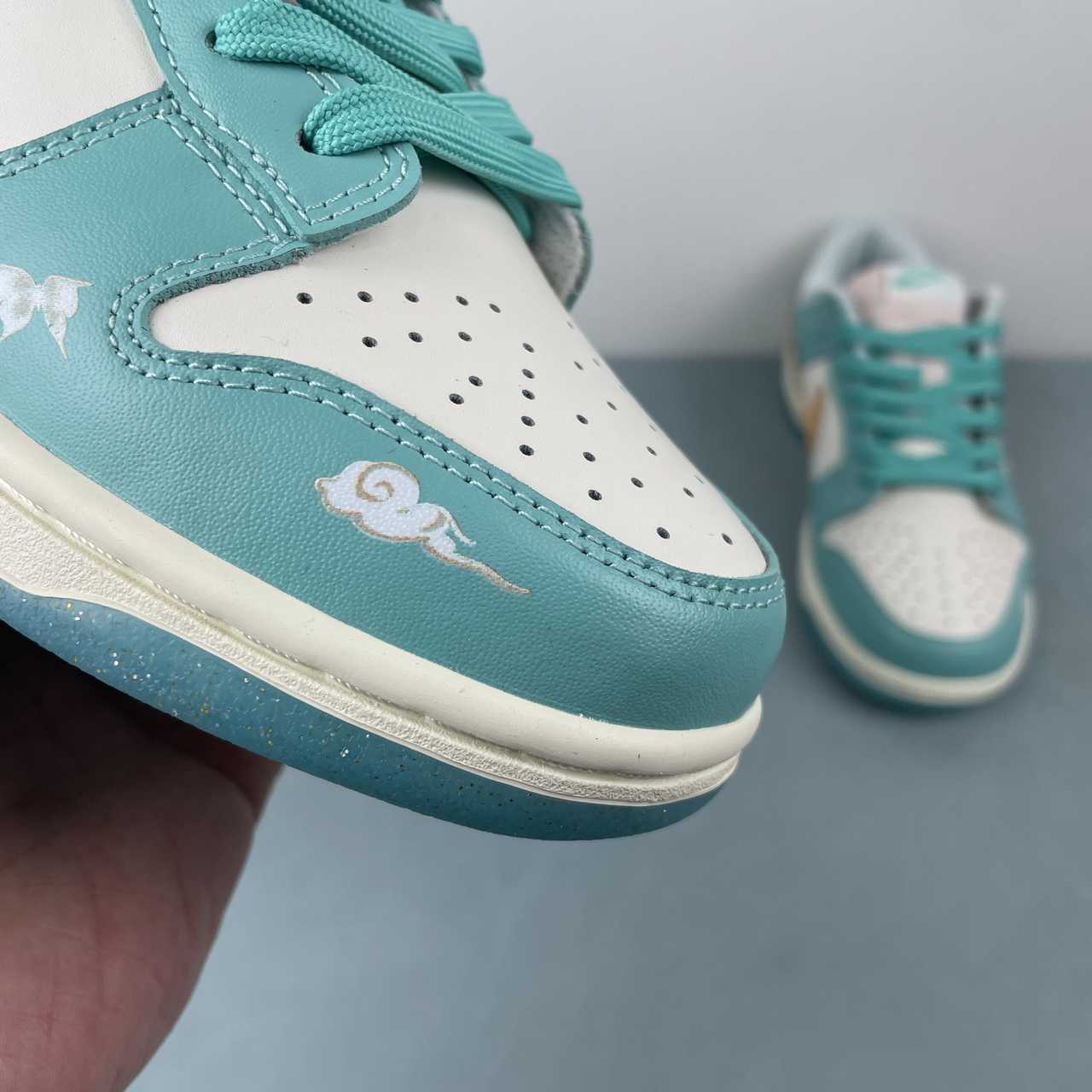 Nike Dunk Low