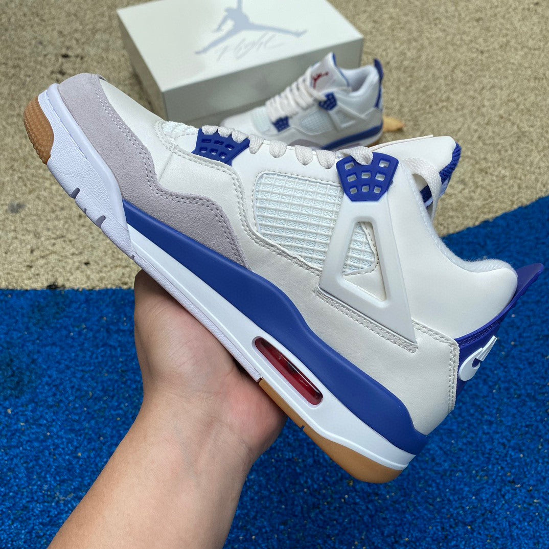 Air Jordan 4