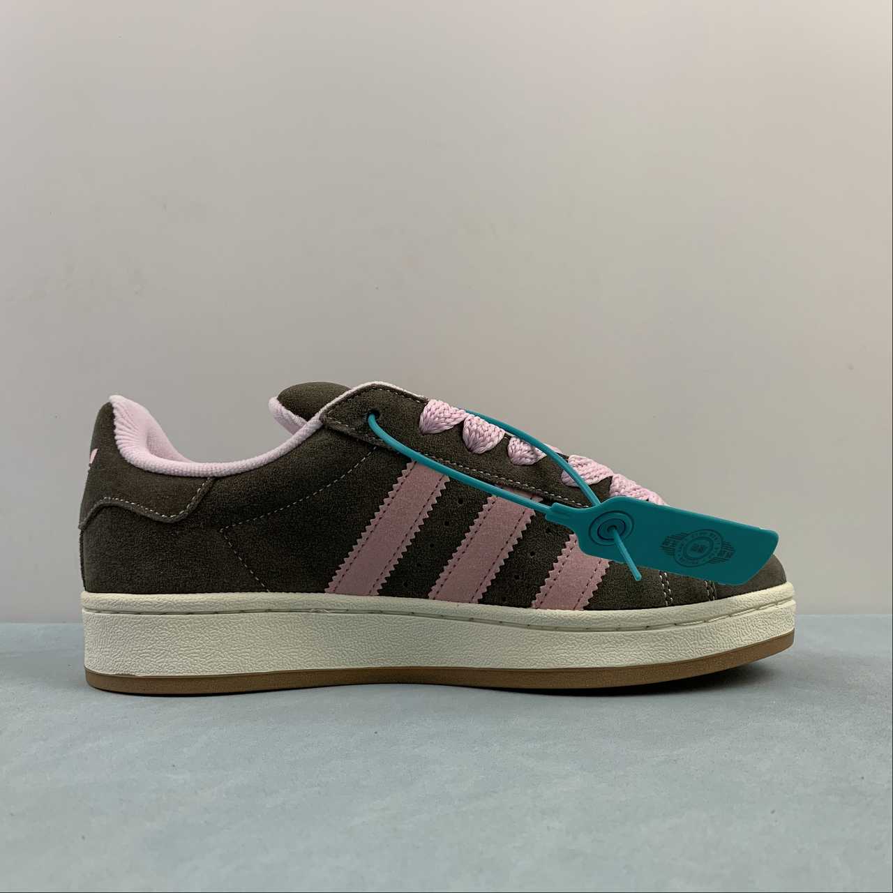 Adidas Campus 00s