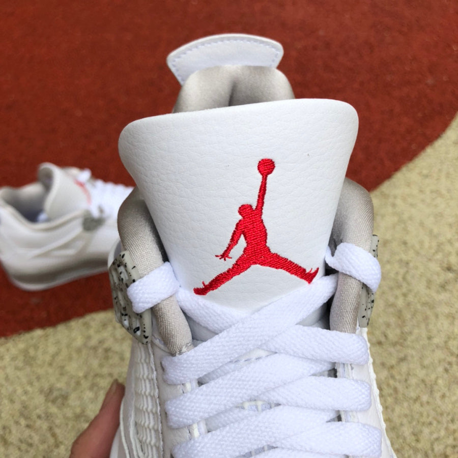 Air Jordan 4