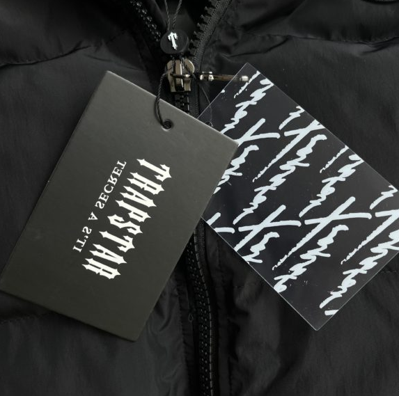 Trapstar Irongate Detachable Hooded Puffer Jacket