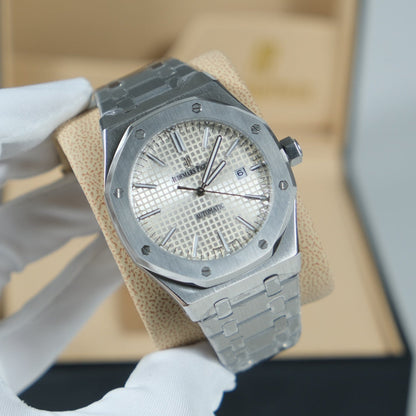 Royal Oak Medium