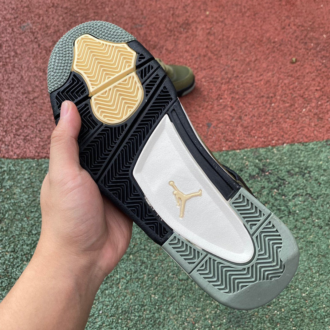 Air Jordan 4