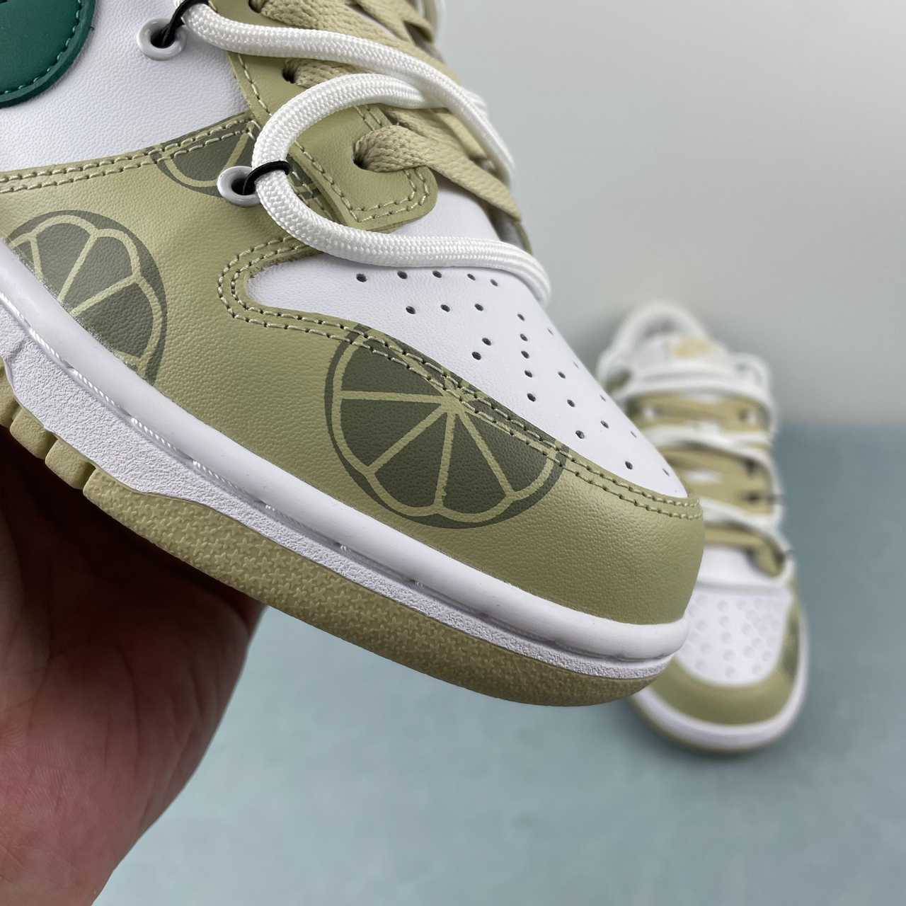 Nike Dunk Low