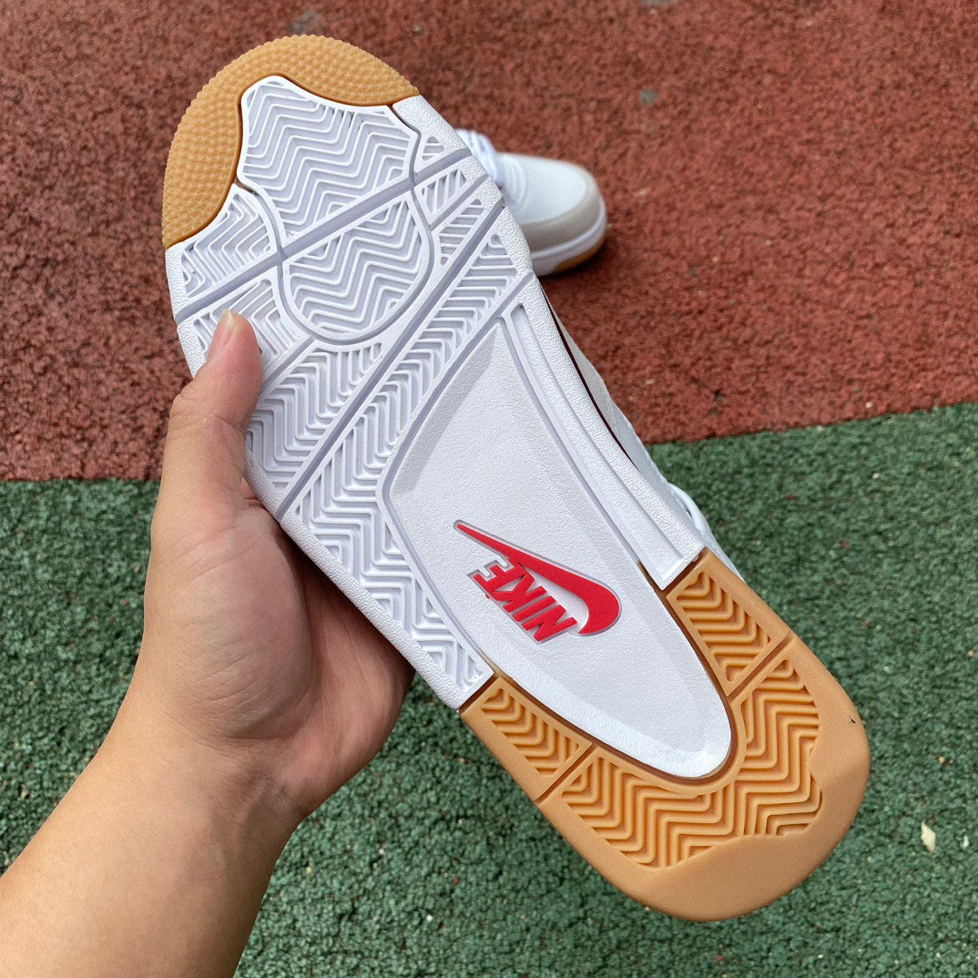 Air Jordan 4