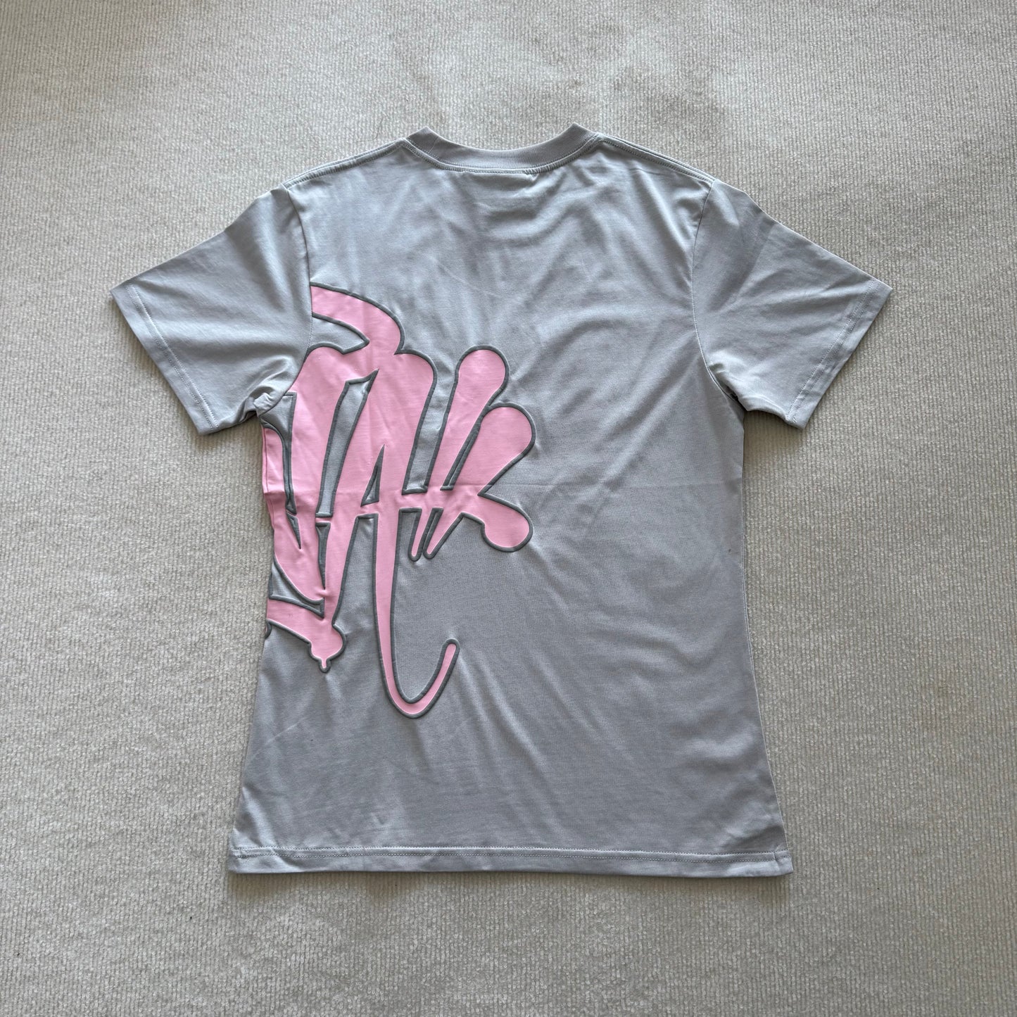 Camiseta Syna World