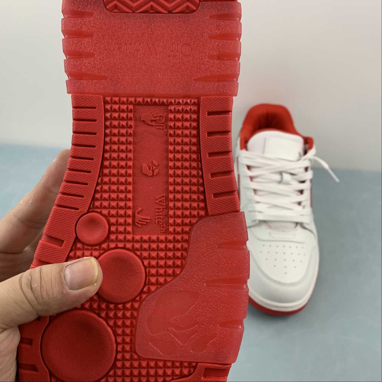 OFF-WHITE Out Of Office "000" Low