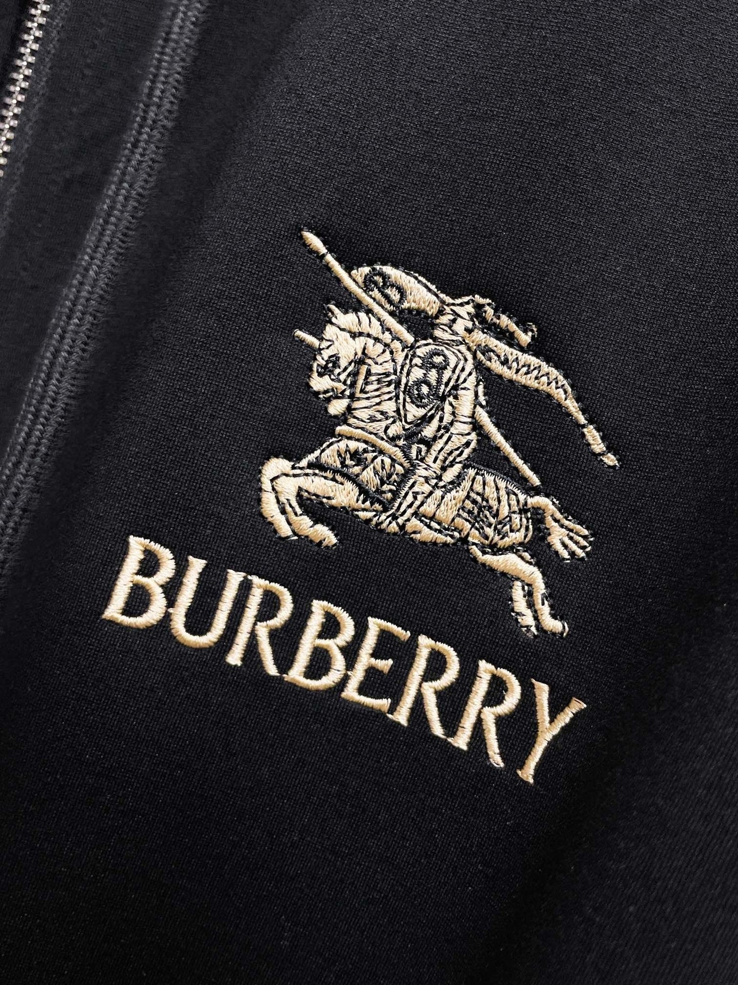Conjunto Burberry 1.1