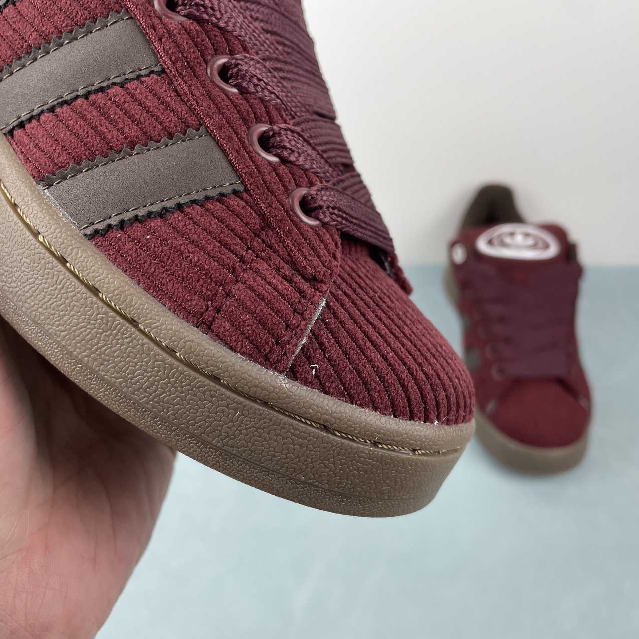 Adidas Campus 00s
