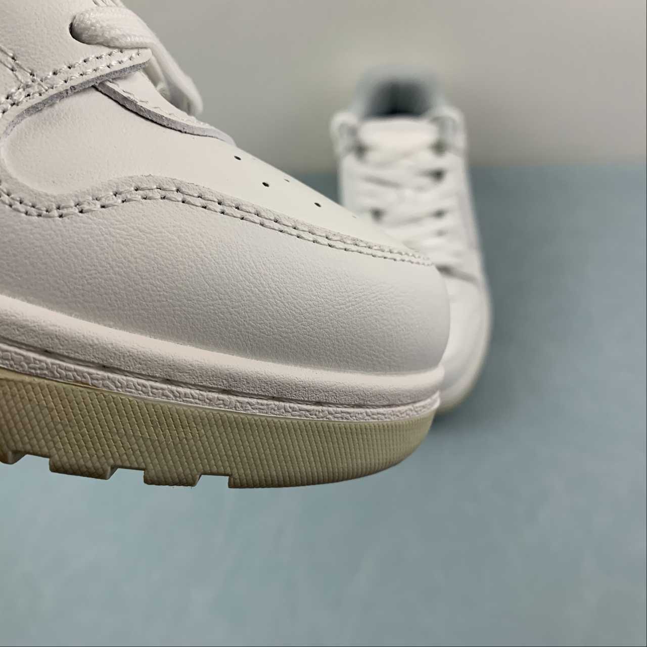 OFF-WHITE Out Of Office "000" Low