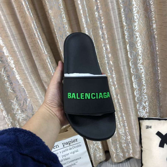 Chinelo Balenciaga