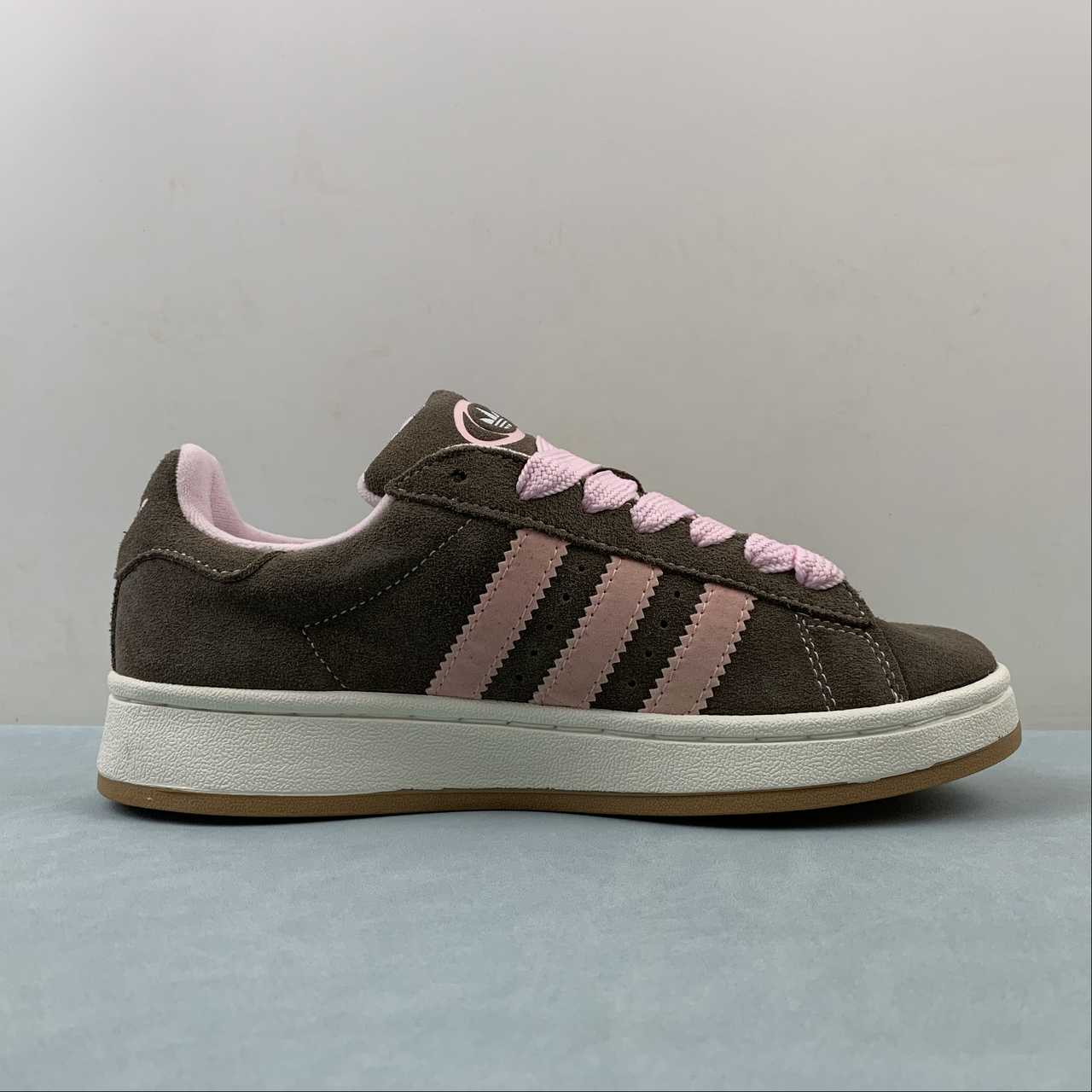 Adidas Campus 00s