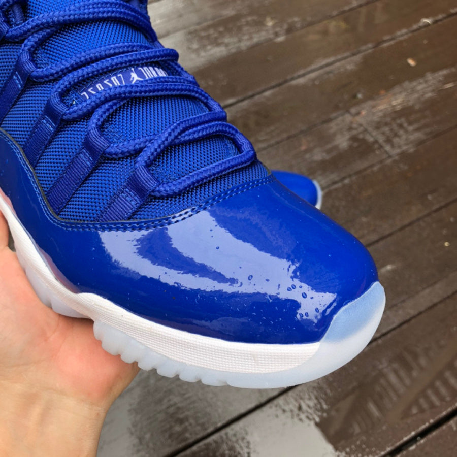 Air Jordan 11