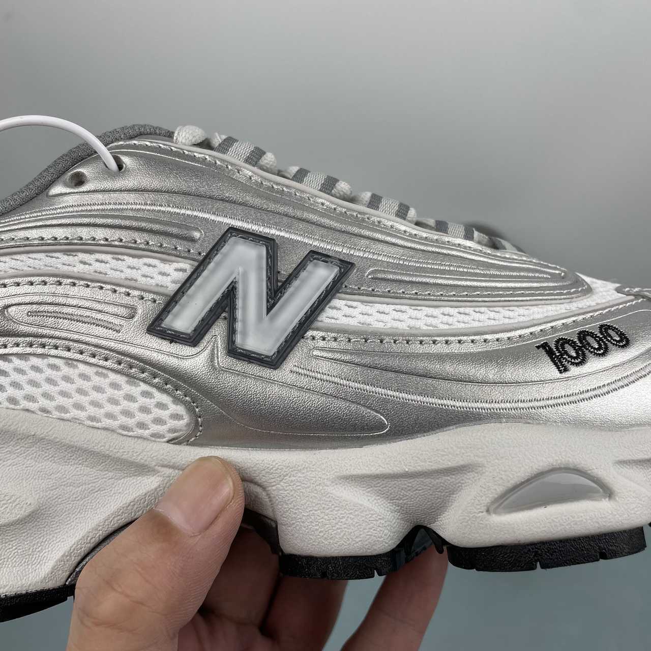 New Balance 1000