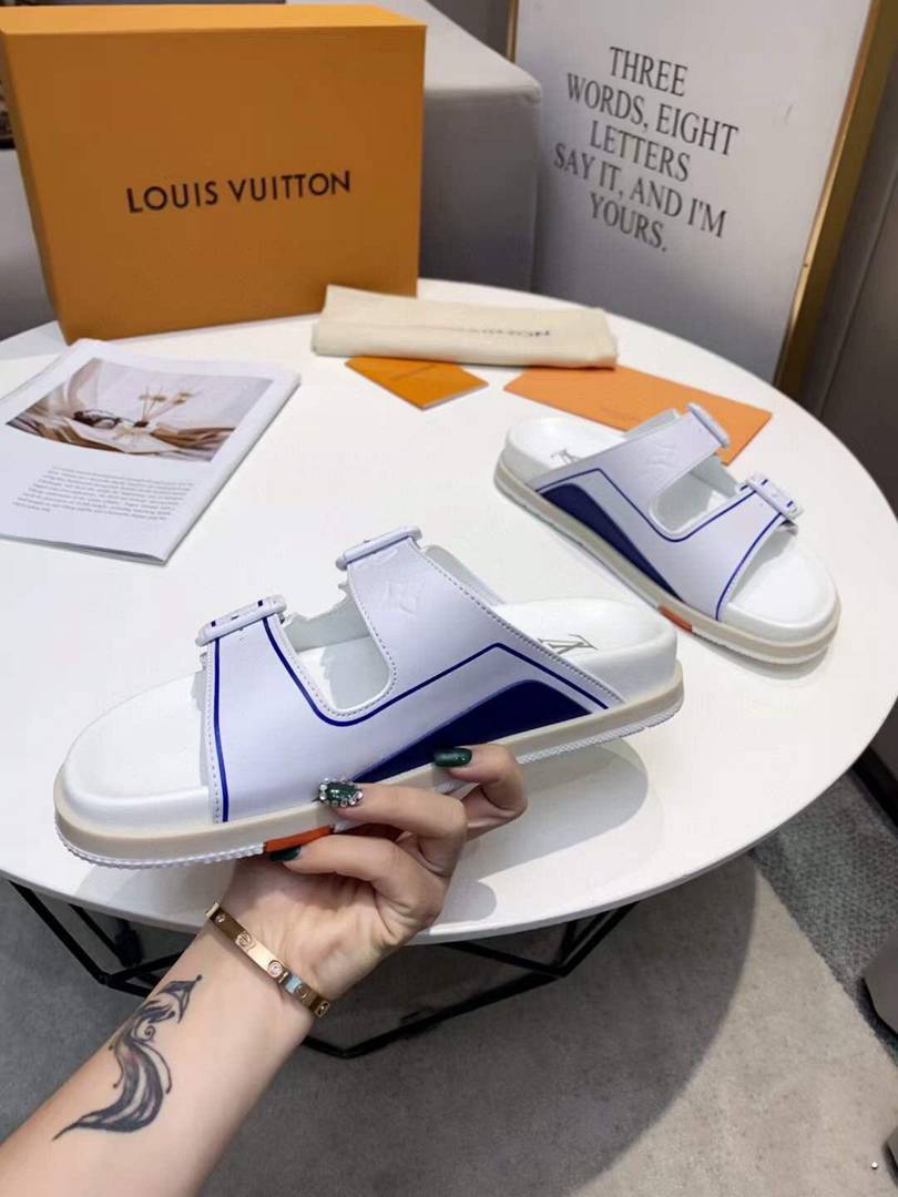 Chinelo Louis Vuitton