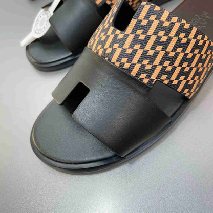 Chinelo Hermes Izmir