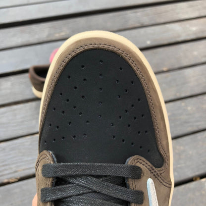 Jordan 1 Low